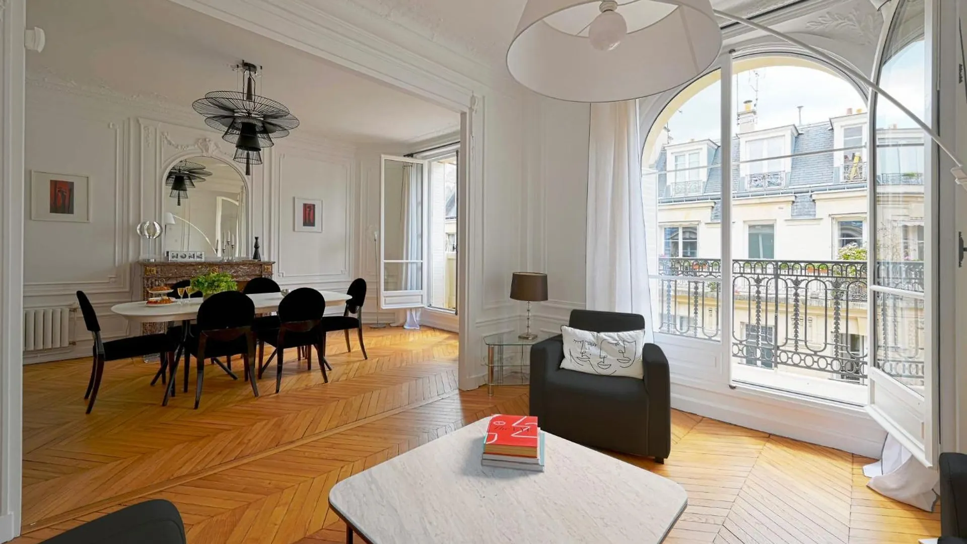 Charming Auteuil Apartment location